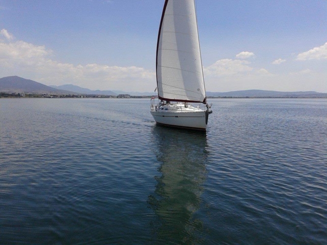 01-halkidiki-sailing-beneteau-393-external-13