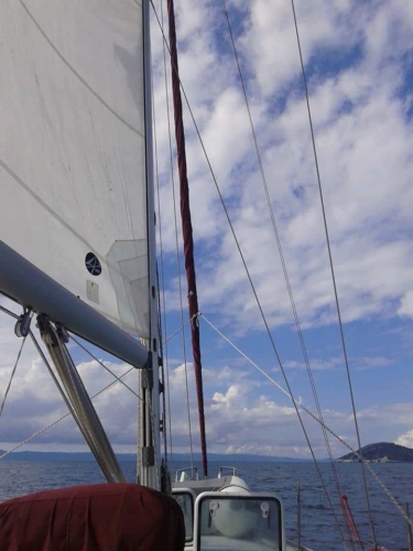 01-halkidiki-sailing-beneteau-393-external-23