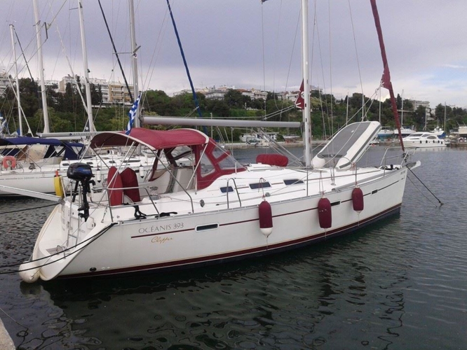 01-halkidiki-sailing-beneteau-393-external-28
