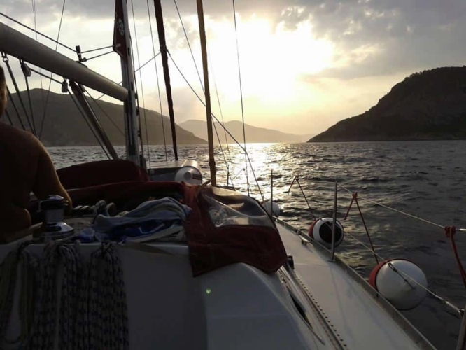 skiathos-sailing-beneteau-393-holidays-09